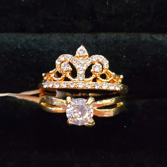 Jewelry - 👸🏼👑14kgold plated tiara ring set